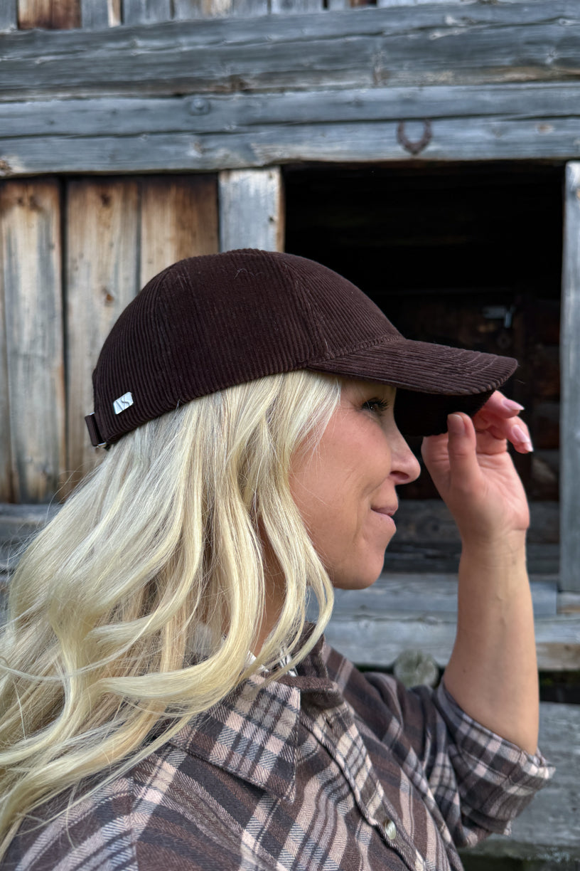 Corduroy Hawk Brown