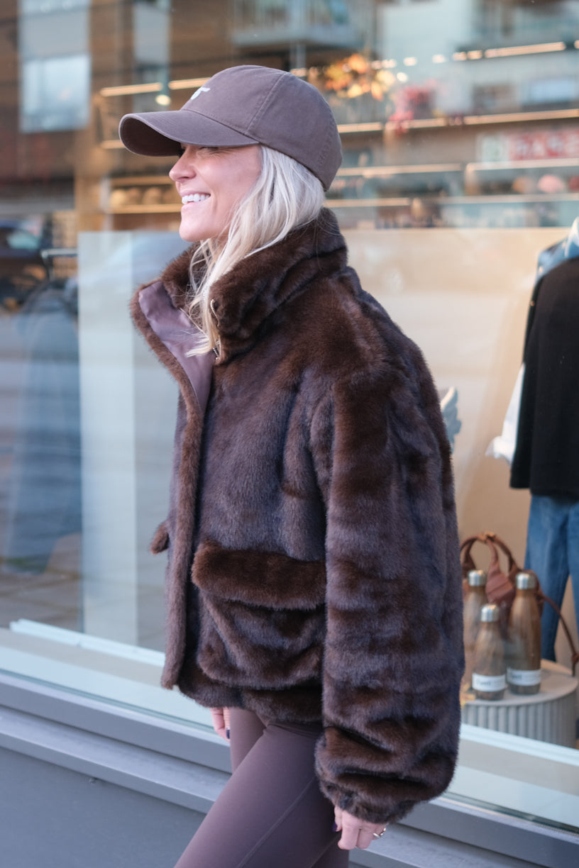 New York Fuskepels Jakke Minkbrun
