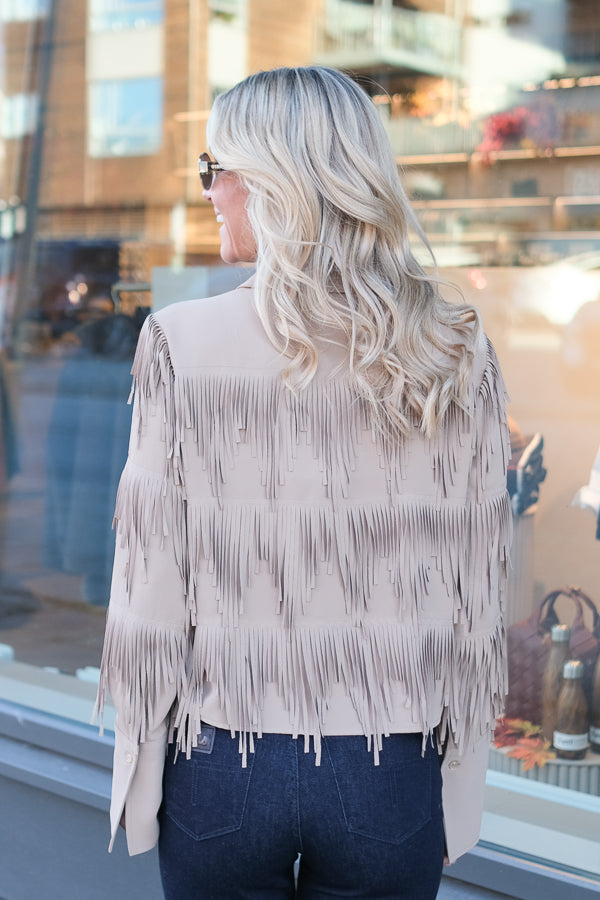 Dancing Cropped Shirt Chinchilla