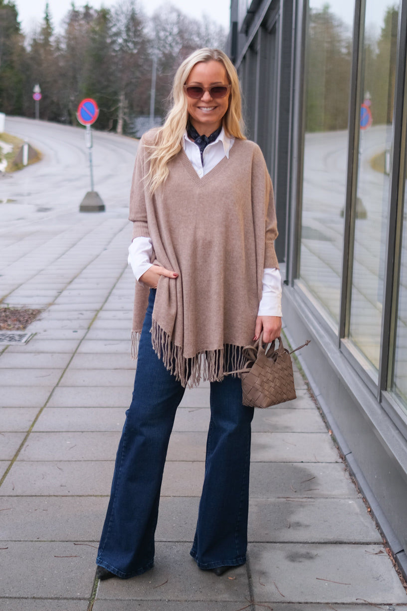 V-Neck Poncho Fringes Mink