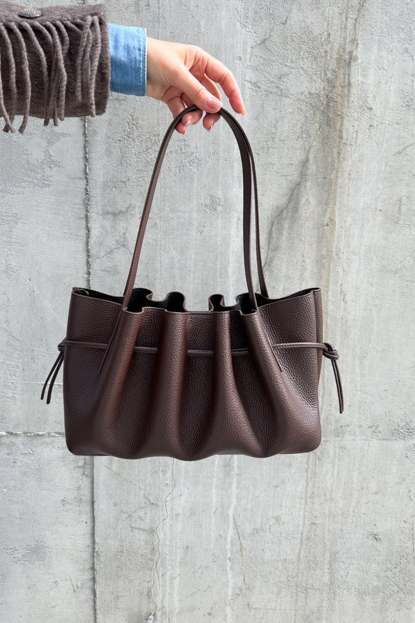 Scallop Shoulder Bag Pebble Grain Leather Espresso