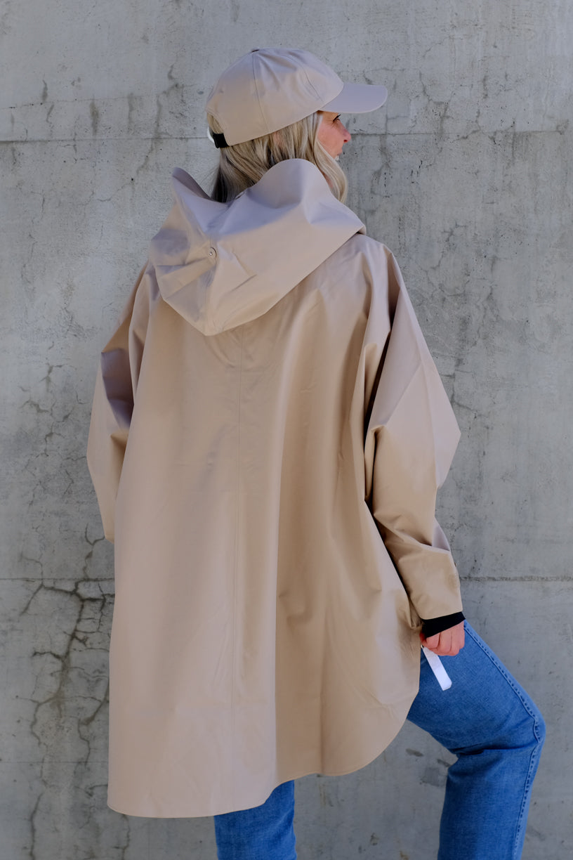 Bergen Poncho Beige