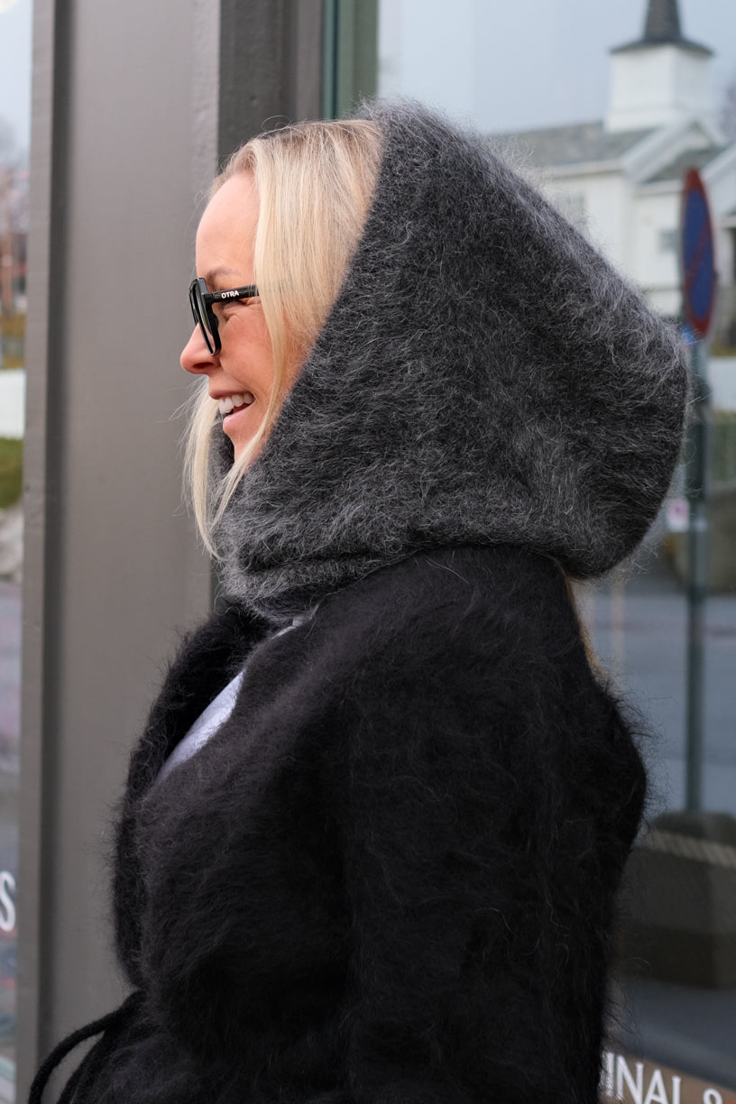 Kajsa Chunky Balaclava Charcoal