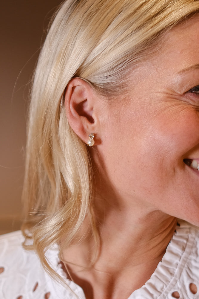 Love Pearl Earring Gold Pearl Crystal