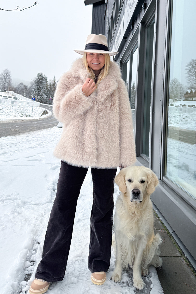 Ull Hatt Med Bånd Lys Beige