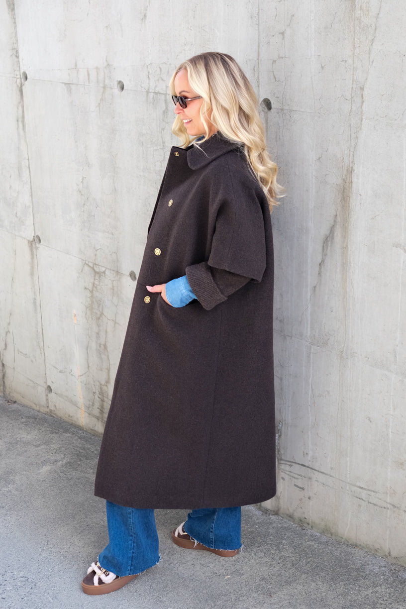 Long Mok Coat Rounded Collar Brown