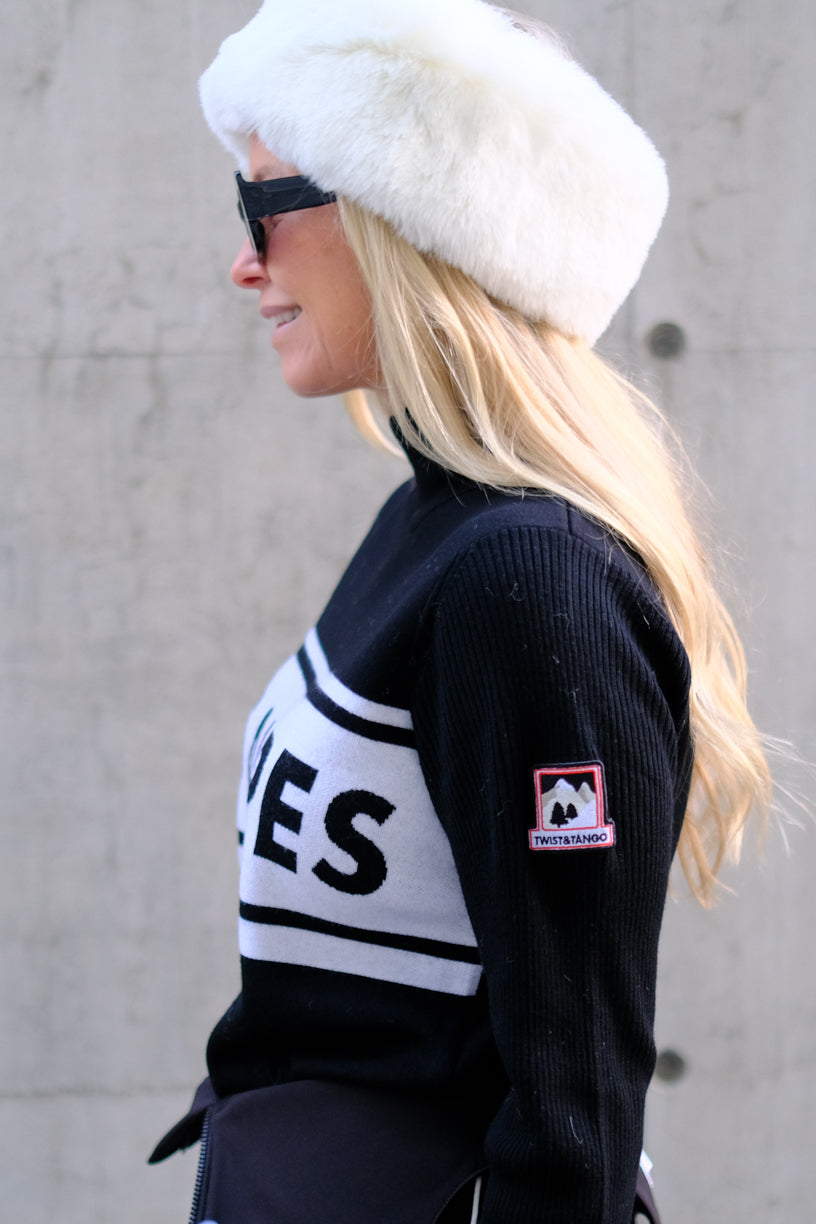 Les Alpes Knitted Sweater Black