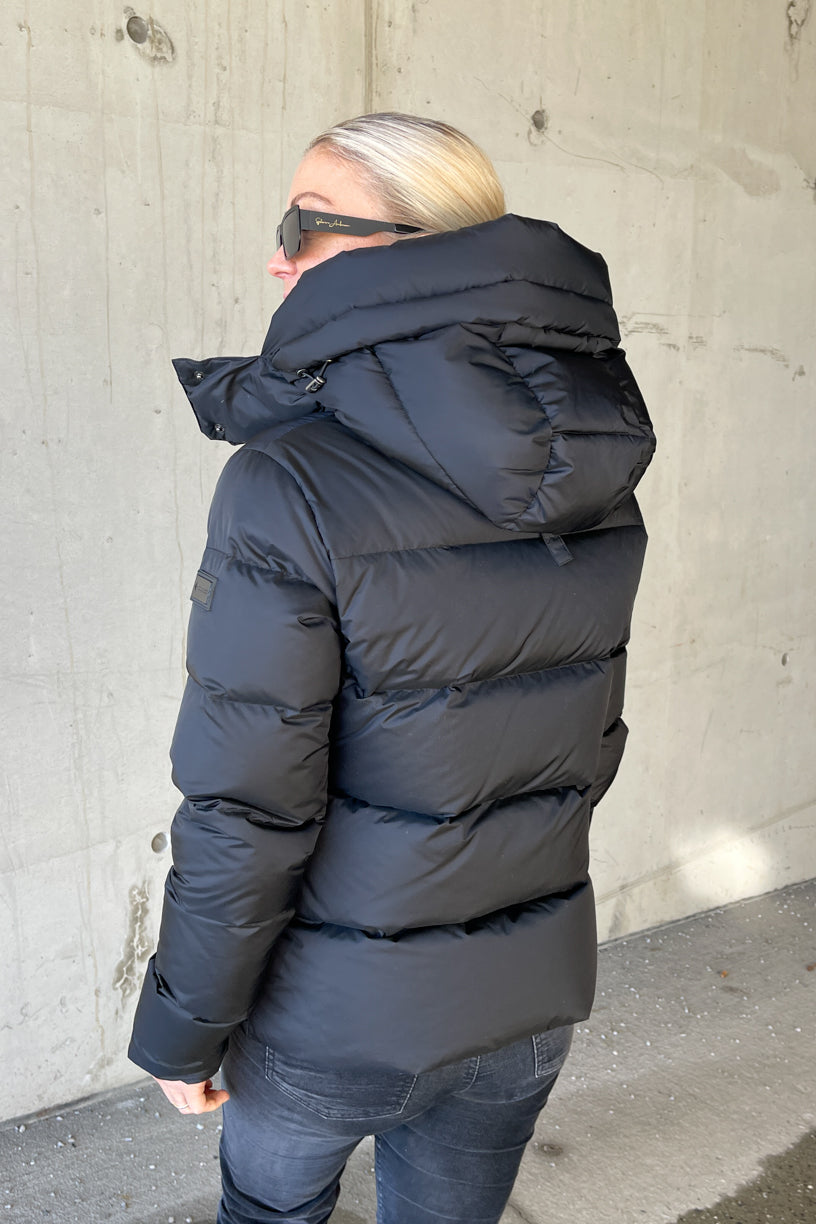 Stella Down Jacket Black