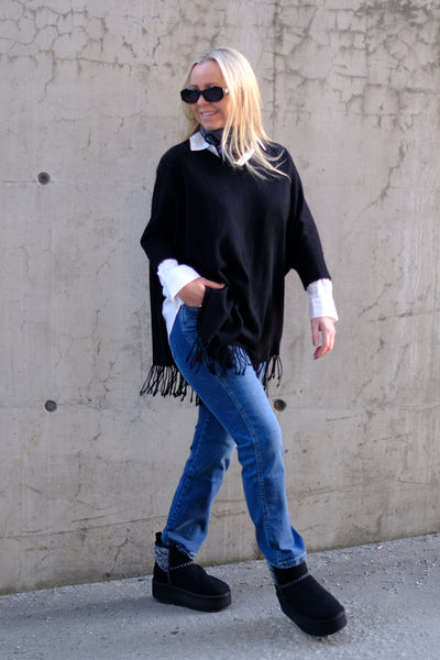 V-Neck Poncho Fringes Black