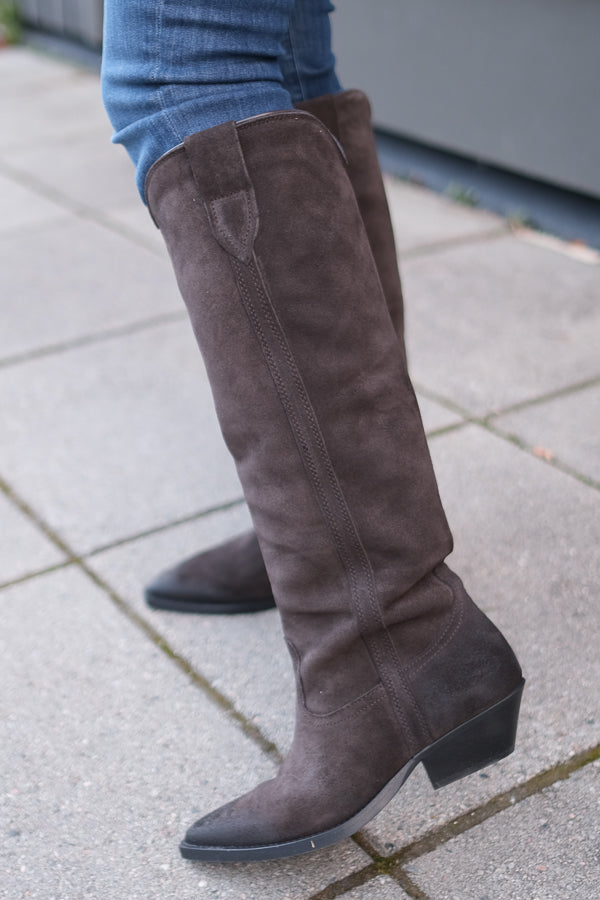 Chantal Brown Suede Boots