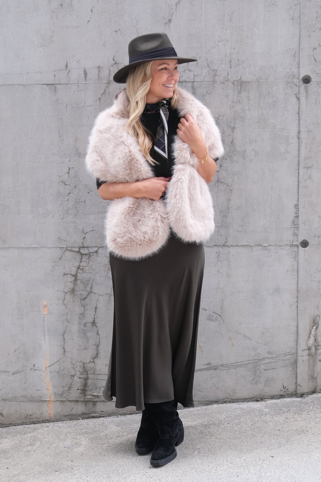 Stola Sjal Lys Beige