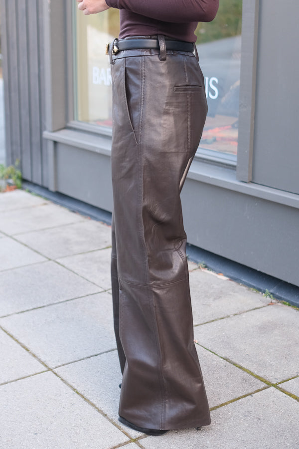 Letho Leather Straight Trousers Chocolate Plum