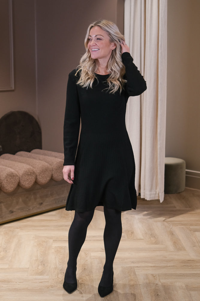 Oline Merino Dress Black