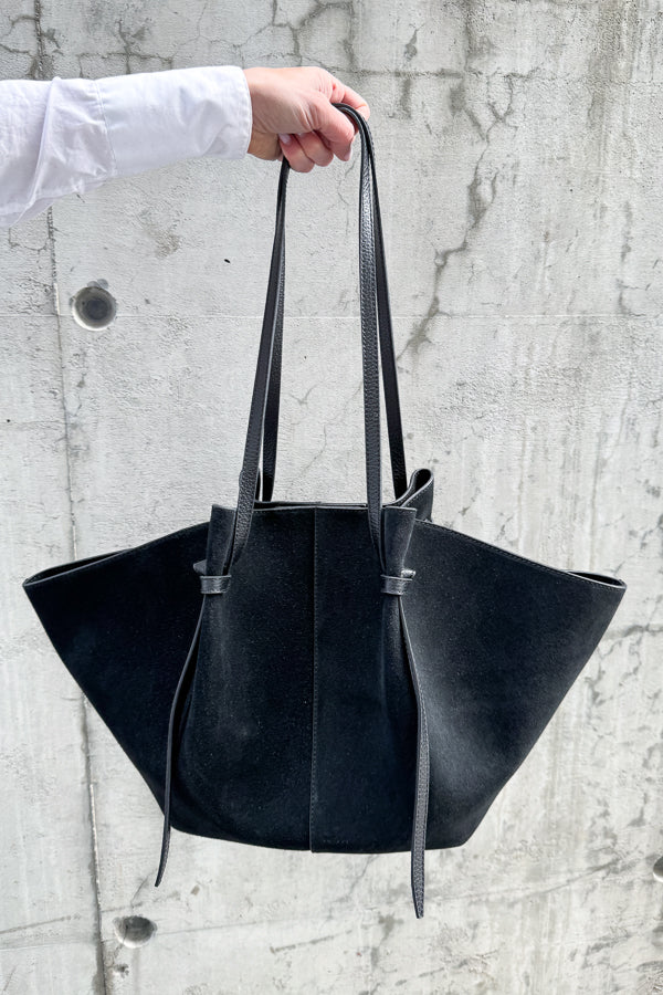 Large Mochi Black Suede