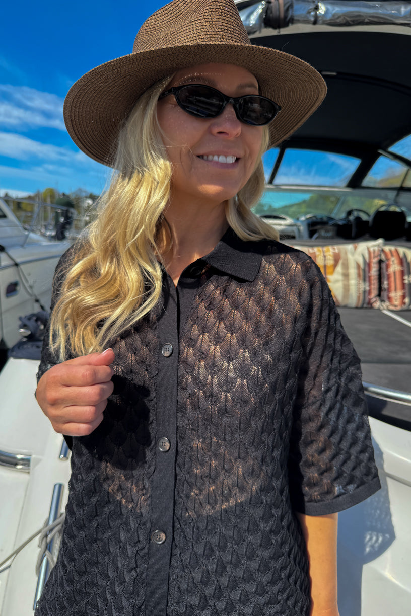Moa Oversized Knitted Shirt Black