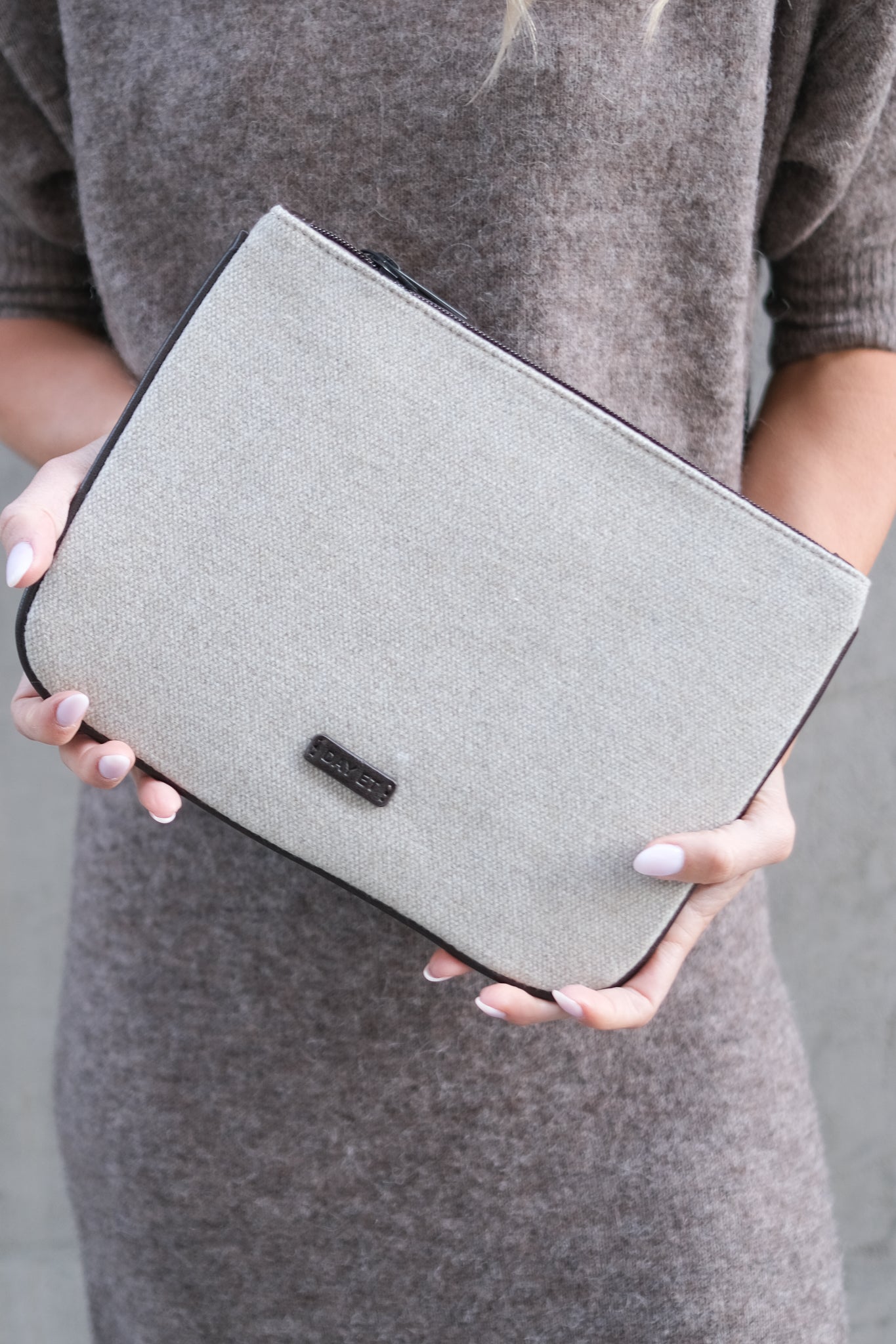 Melange Pouch Brindle