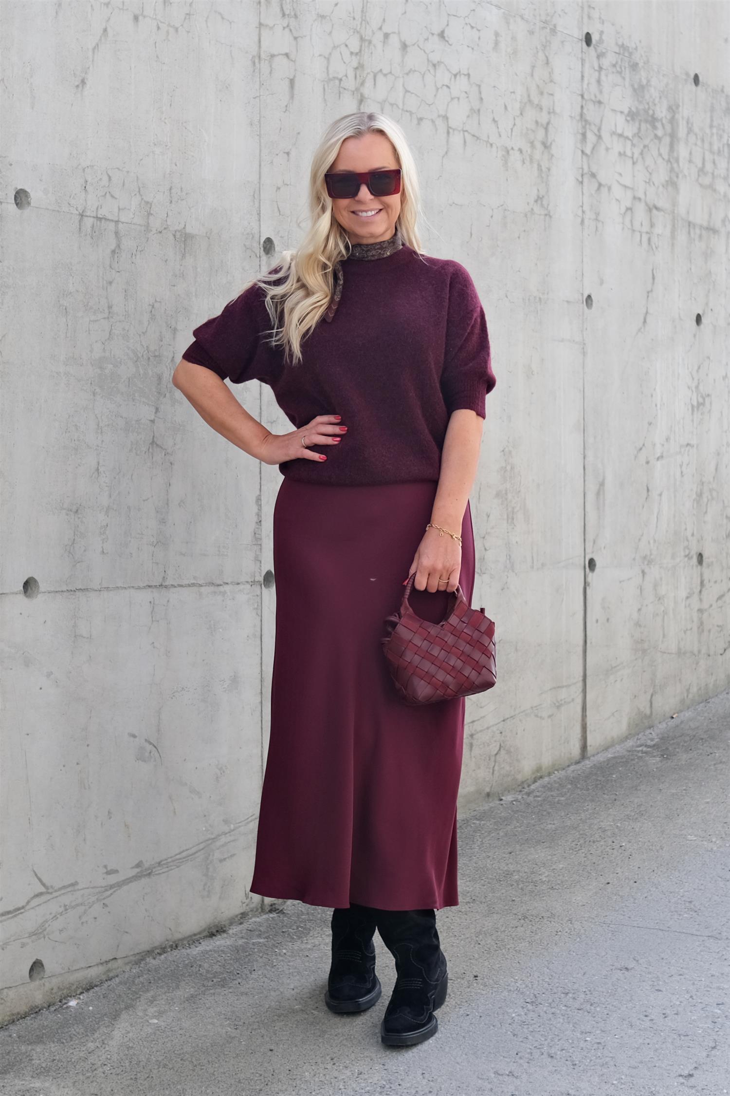 Tyne Satin Skirt Burgundy