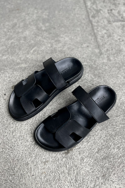 Maru Sandals Black