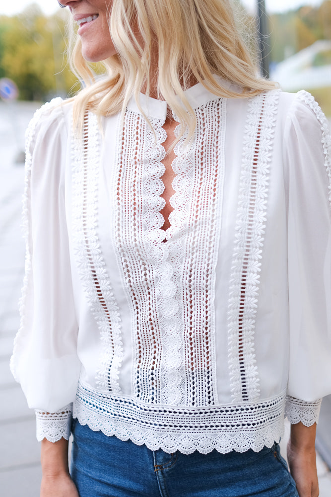 RabiaGo Blouse White