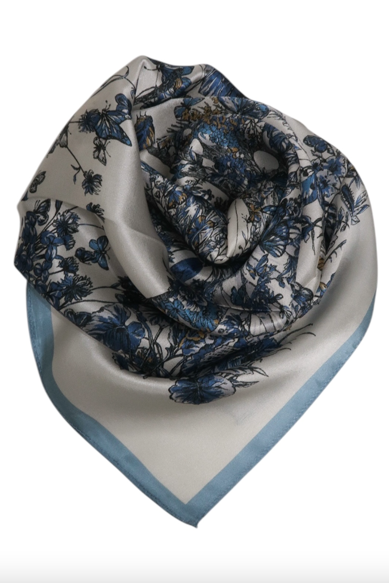 Italiensk Silke Skjerf Square Lys Blå