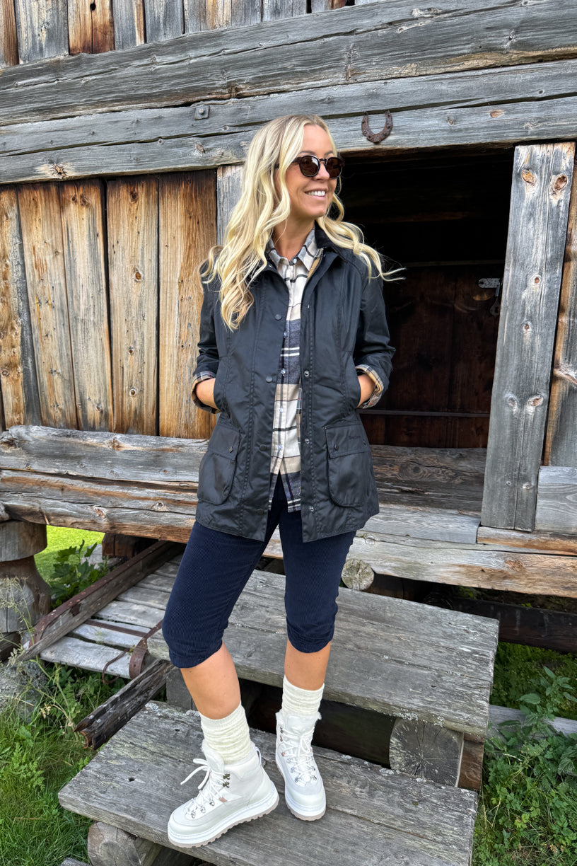 Beadnell Wax Jacket Navy
