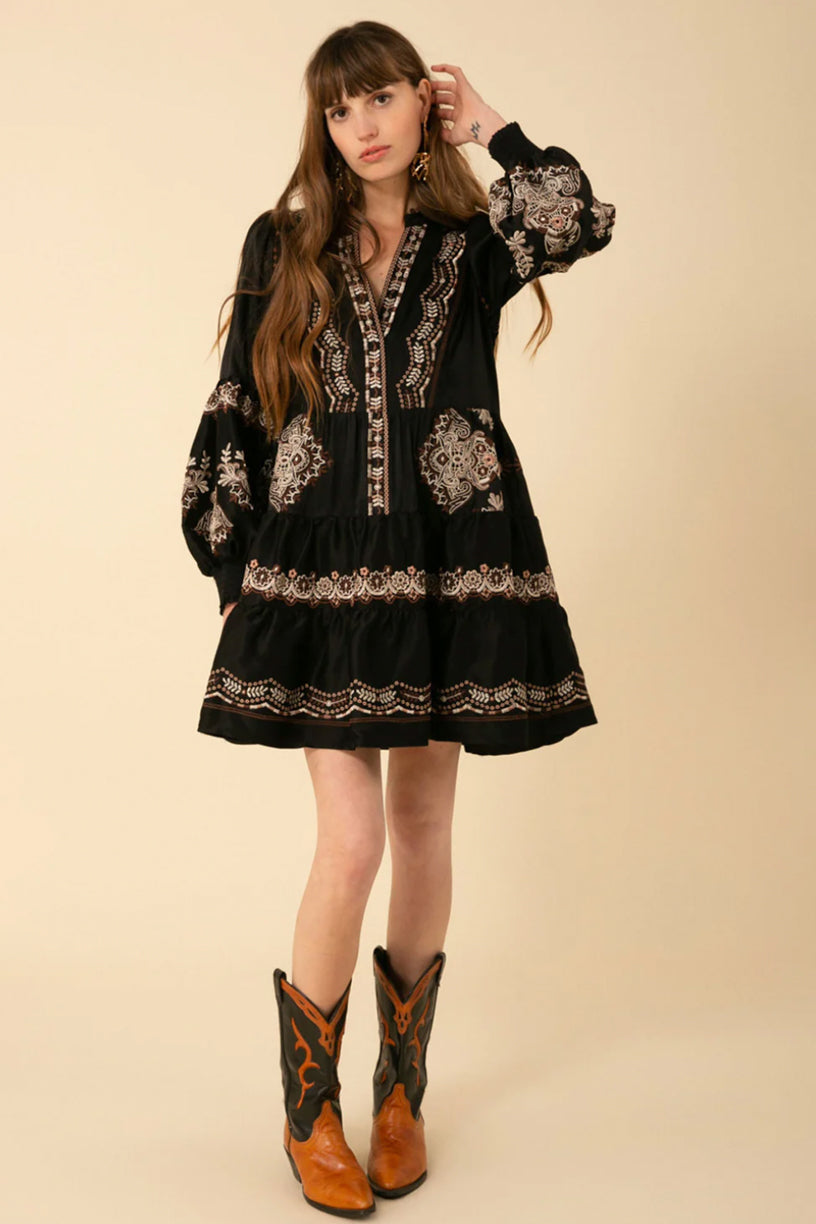 Lily Dress With Embroidery Black