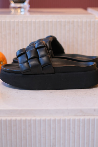 Braided Vegan Platform Slippers Black